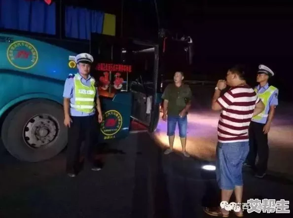 午夜性影院爽爽爽爽爽爽：惊现非法交易，警方突袭现场抓捕多名涉案人员，引发社会广泛关注！