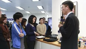 亚洲B2B网站：新动态揭示行业趋势与市场机遇，助力企业拓展国际贸易平台