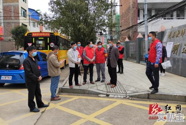 久久激情五月：全国各地五一假期旅游热潮涌动，景区人流如织，消费市场回暖显著